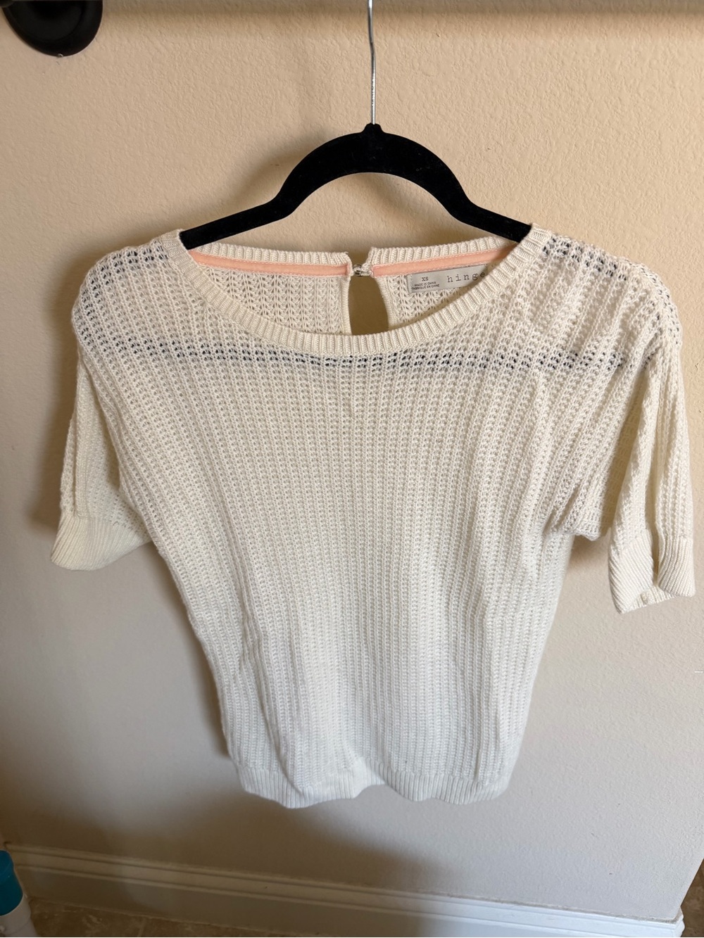 Hinge Women's Ivory Short-Sleeve Open-Knit / Cable Knit Pullover Sweater small